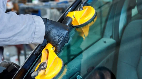 comment-bien-choisir-un-service-de-reparation-de-pare-brise